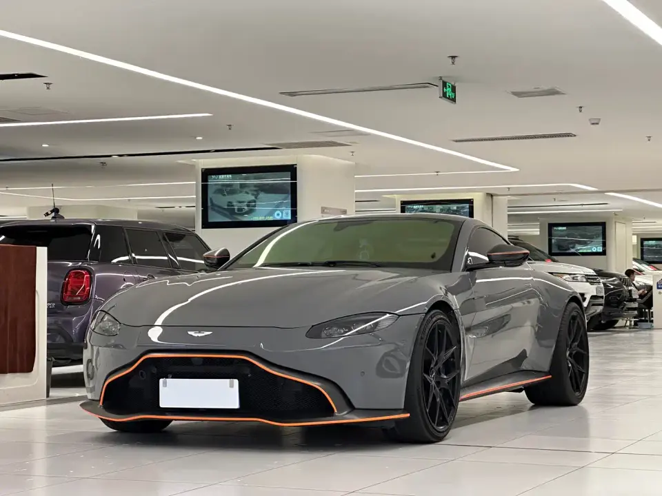 Aston Martin V8 Vantage 4.0T V8 Coupe 2019
