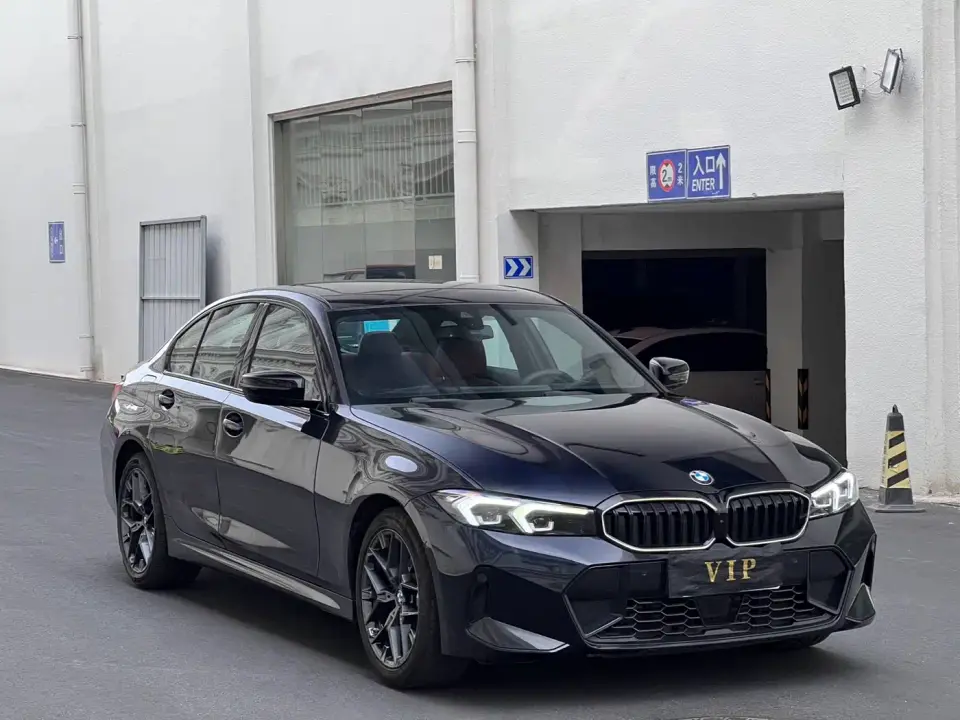 BMW 3 Series 330i M Sport Night Edition 2025