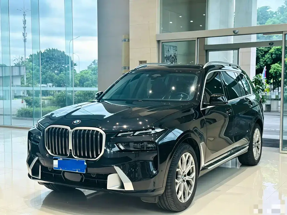BMW X7 xDrive40i Leading Luxury Package 2024