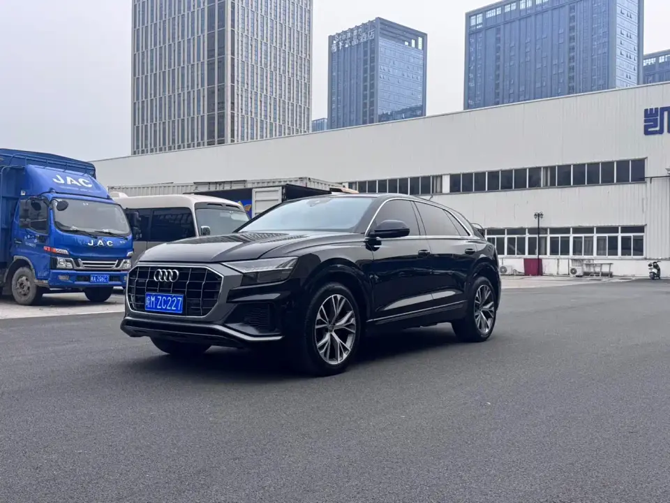 Audi Q8 55 TFSI Premium Dynamic 2020
