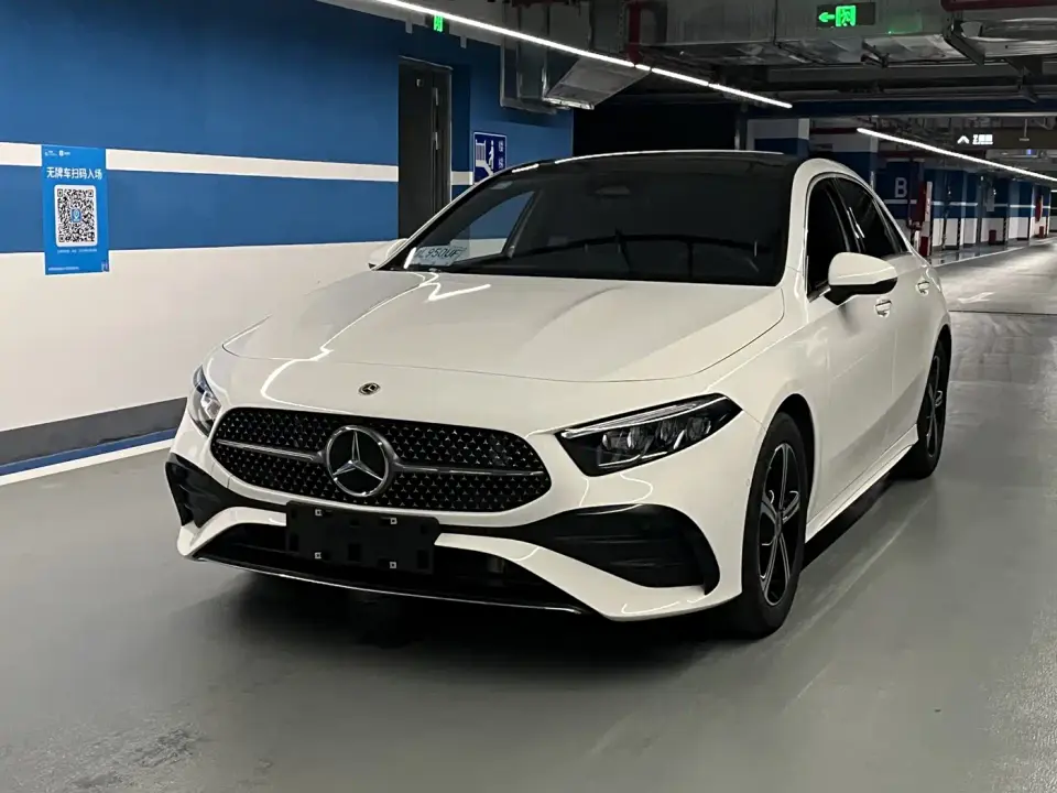 Mercedes-Benz A-Class A 200 L Fashion Edition 2025