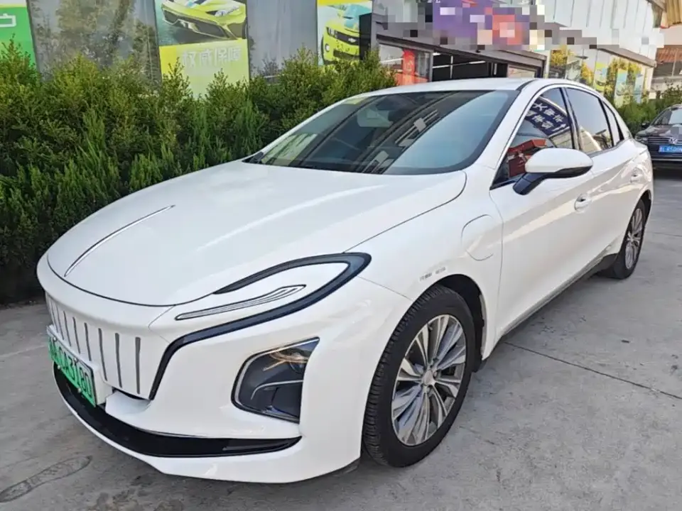 Hongqi E-QM5 Model 450km Travel Edition 2024