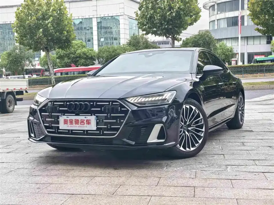 Audi A7L 45 TFSI Luxury 2024