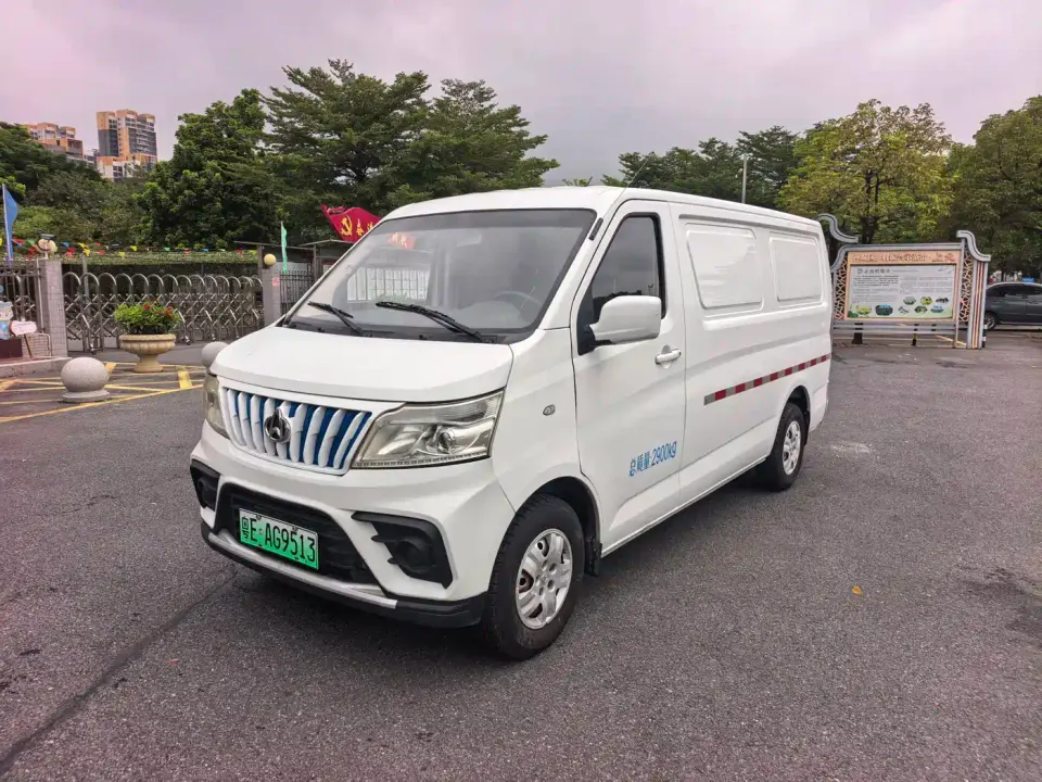 Changan Kaicheng Changan Ruixing EM80 Model Flat Roof Dual Sliding Doors 2-Seater 60kW 41.932kWh 2024