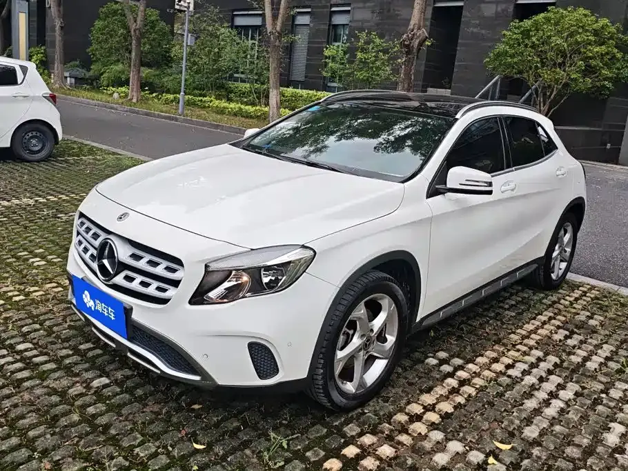 Mercedes-Benz GLA-Class GLA 200 Dynamic 2019