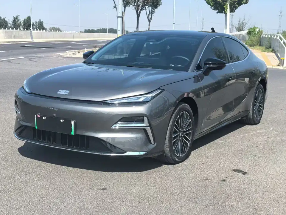 Geely Galaxy Galaxy Xingyao 8 130km EM-i Premium Edition 2025