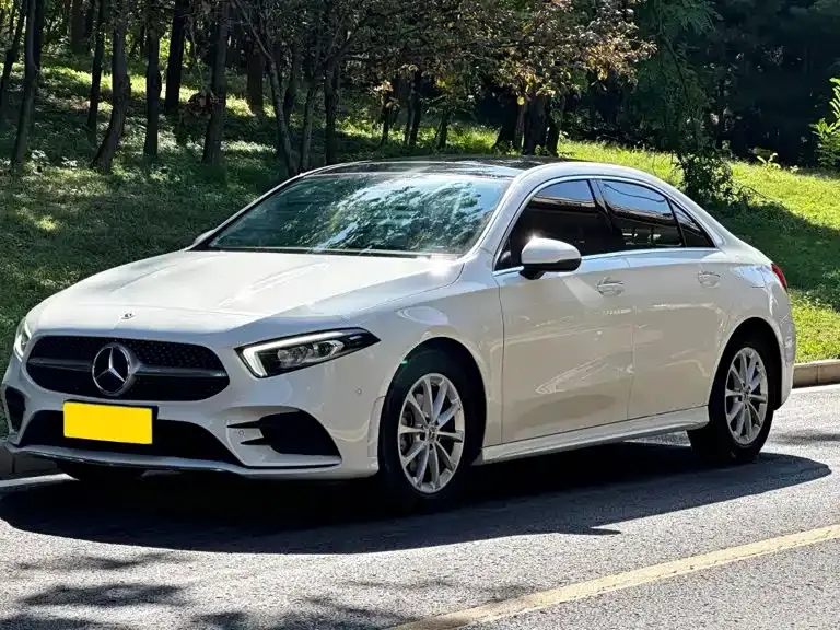 Mercedes-Benz A-Class A 200 L Sport Sedan Fashion Edition 2021