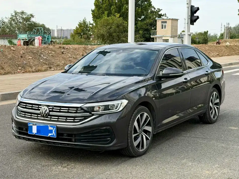 Volkswagen Sagitar 300TSI DSG Surpassing Edition 2024