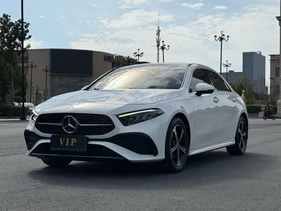Mercedes-Benz A-Class A 200 L Fashion 2023
