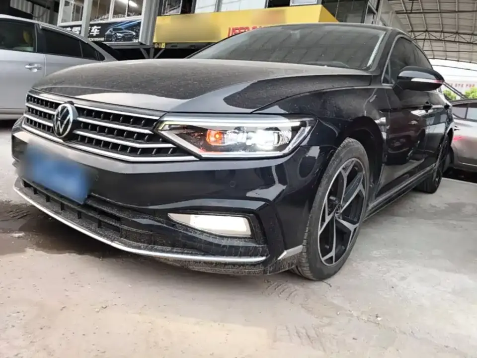 Volkswagen Magotan Model 2 Million Units Commemorative Edition 280TSI DSG Leading Version 2023
