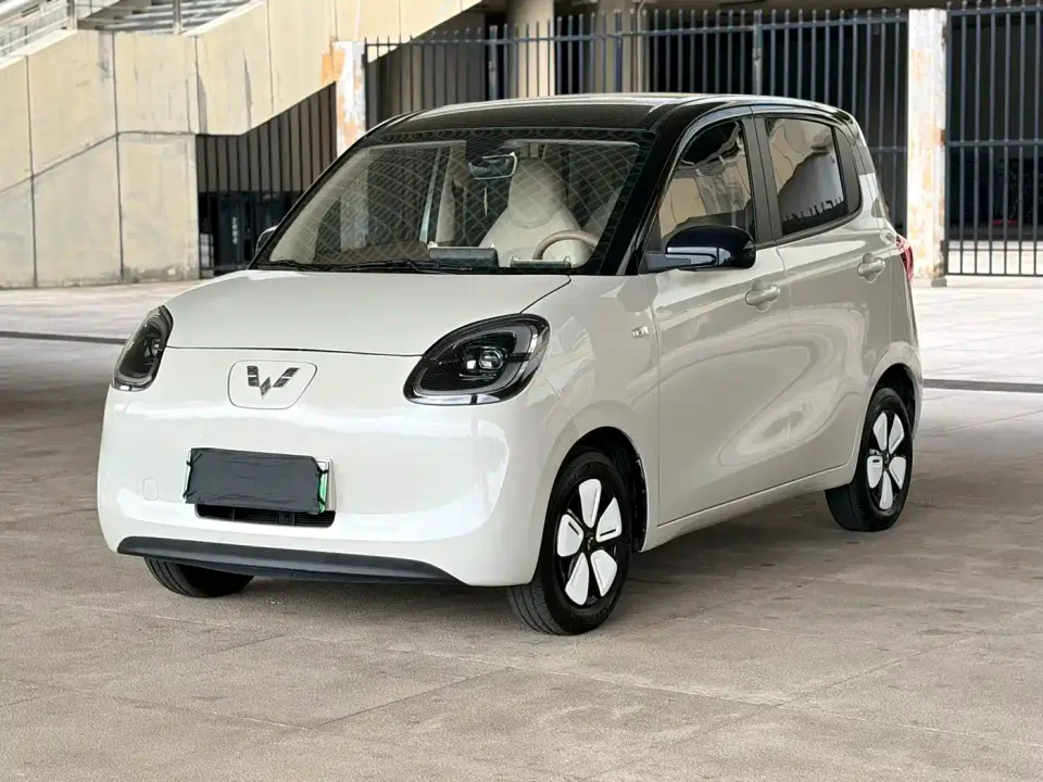 Wuling Motors Hongguang MINIEV 4-Door Premium Edition 2025