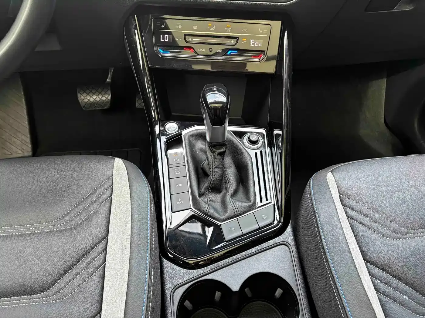 Volkswagen Tayron GTE Plug-in Hybrid Model 1.4T Luxury 2021 — фото 12