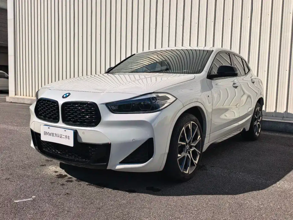 BMW X2 Facelift sDrive25i Shadow Night Edition 2021