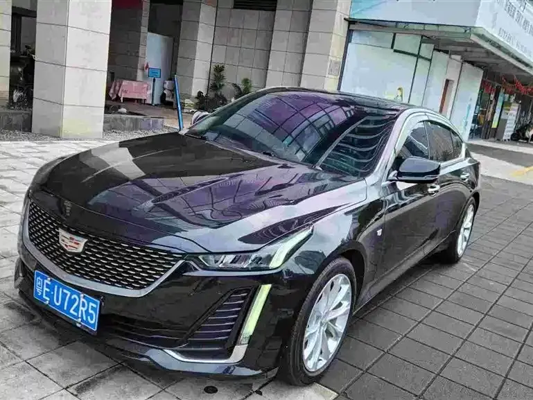 Cadillac CT5 28T Fashion Style 2023