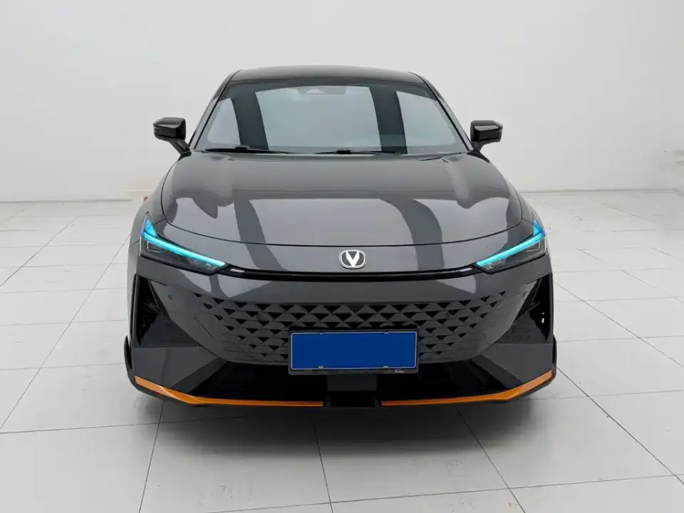 Changan UNI-V 1.5T Deluxe Sport 2024