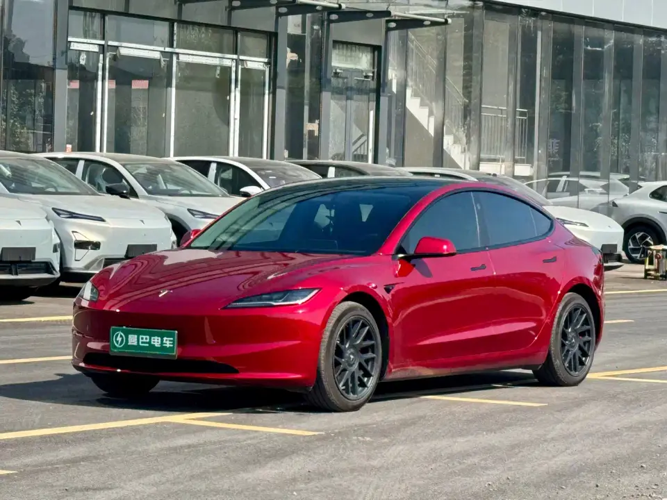 Tesla Model 3 Long Range All-Wheel Drive 2024