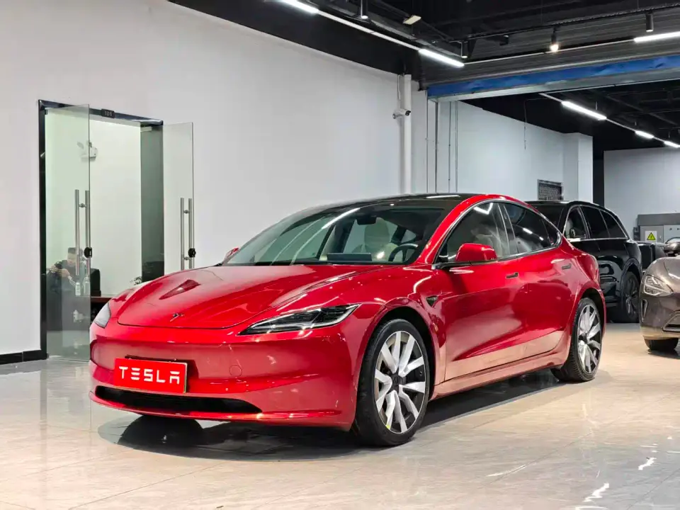 Tesla Model 3 Long Range All-Wheel Drive 2024