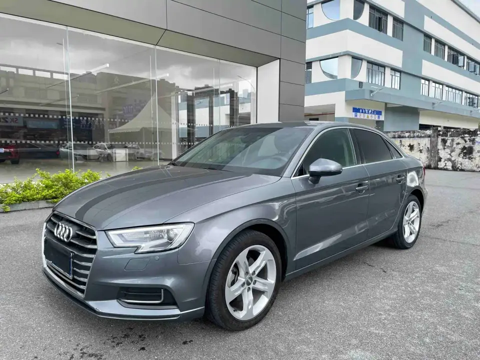 Audi A3 Limousine 35 TFSI Progressive China VI 2019