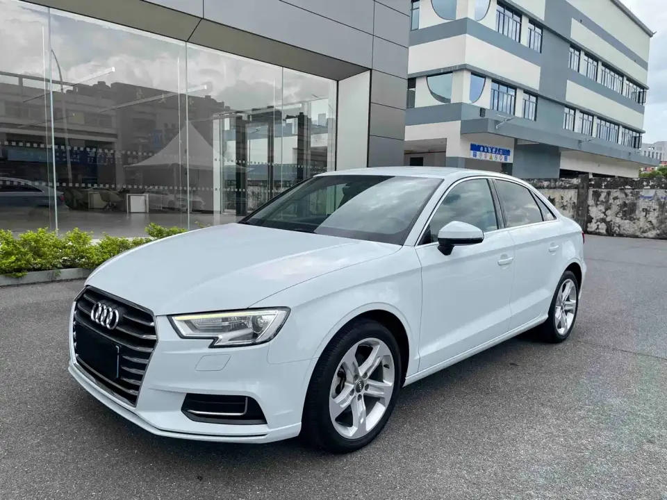 Audi A3 Facelift Limousine 35 TFSI Progressive (China VI) 2020