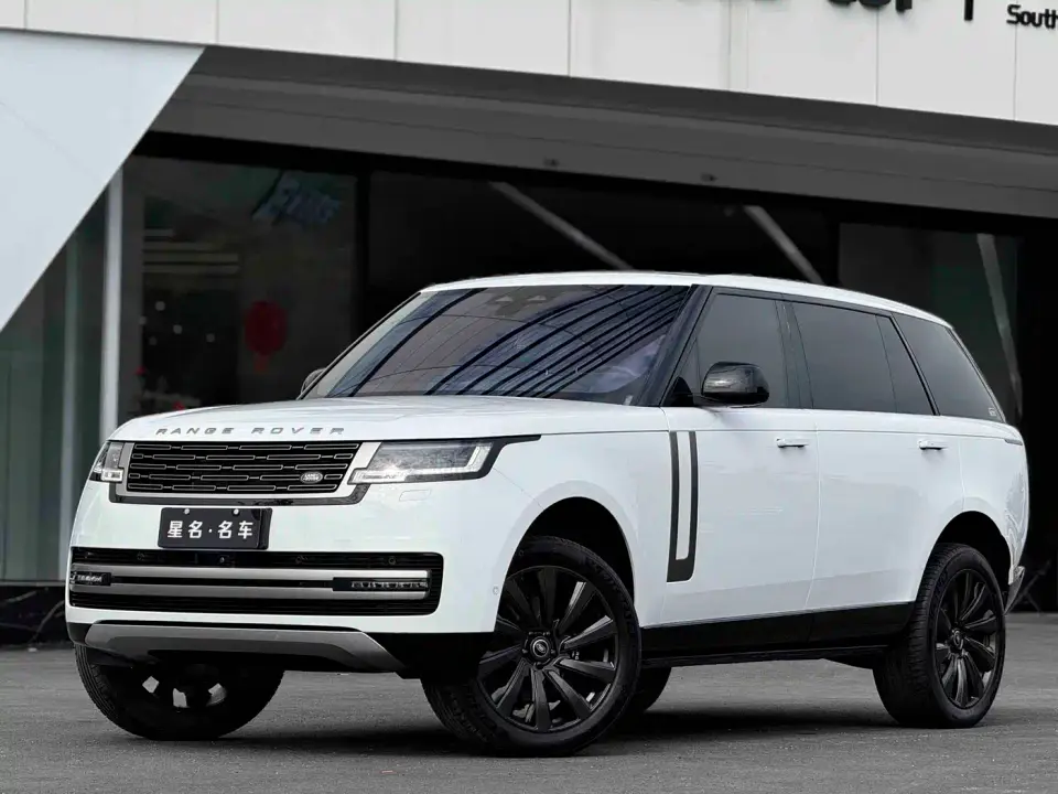 Land Rover Range Rover 3.0 L6 400PS Golden Age Extended 7-Seater 2024