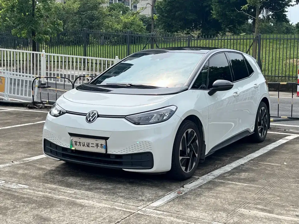 Volkswagen ID.3 Smart Outstanding Edition 2025