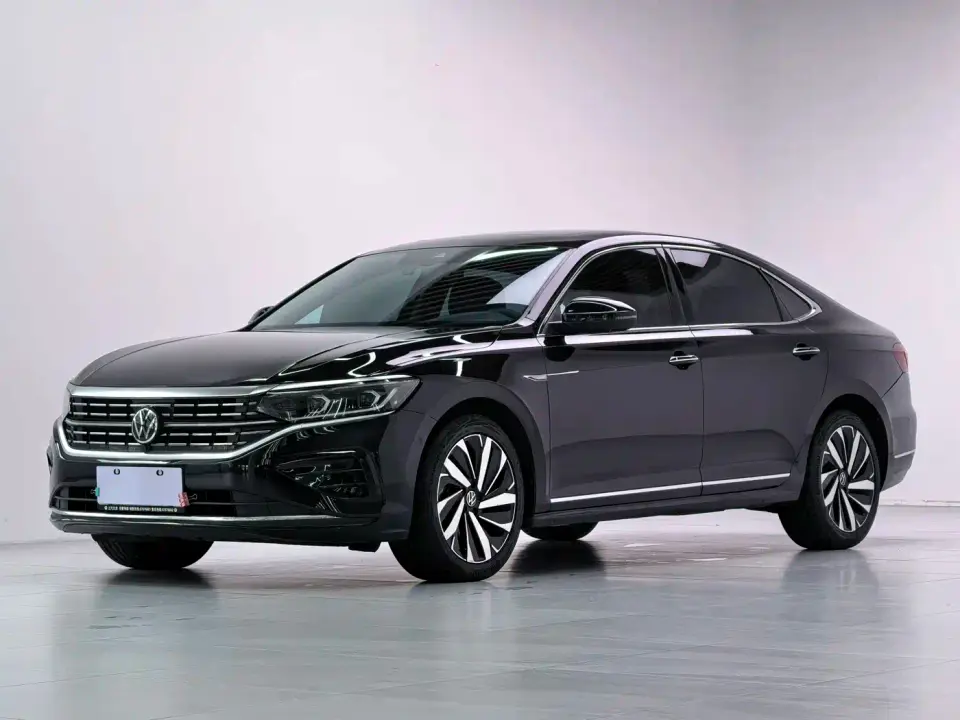Volkswagen Passat Outstanding 380TSI Dragon Glory Edition 2025