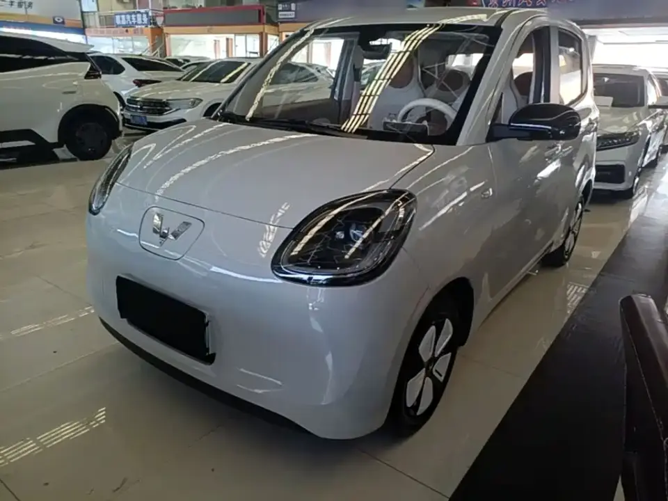 Wuling Motors Hongguang MINIEV 4-Door Advanced 2025
