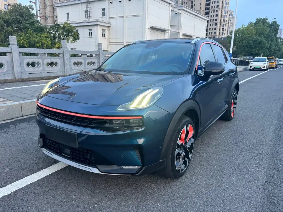 Lynk & Co 06 1.5T Halo 2021