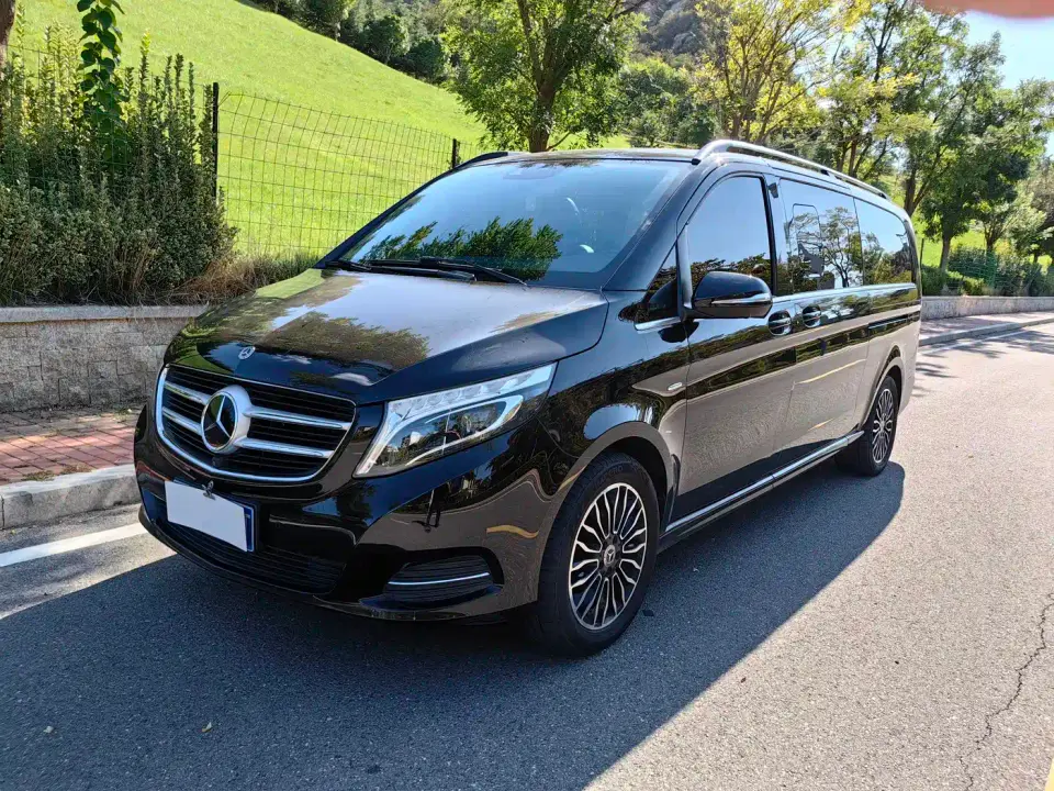 Mercedes-Benz V-Class V 260 L Premium Long Wheelbase Edition China VI 2019