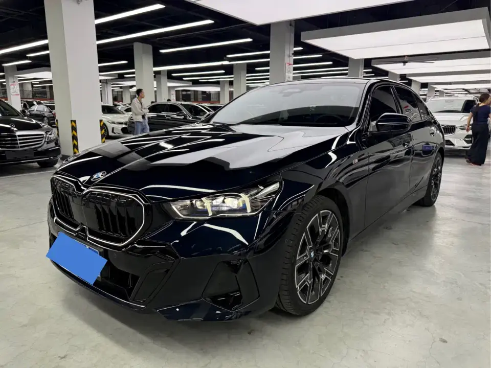 BMW 5 Series 530Li Premium M Sport Package 2025