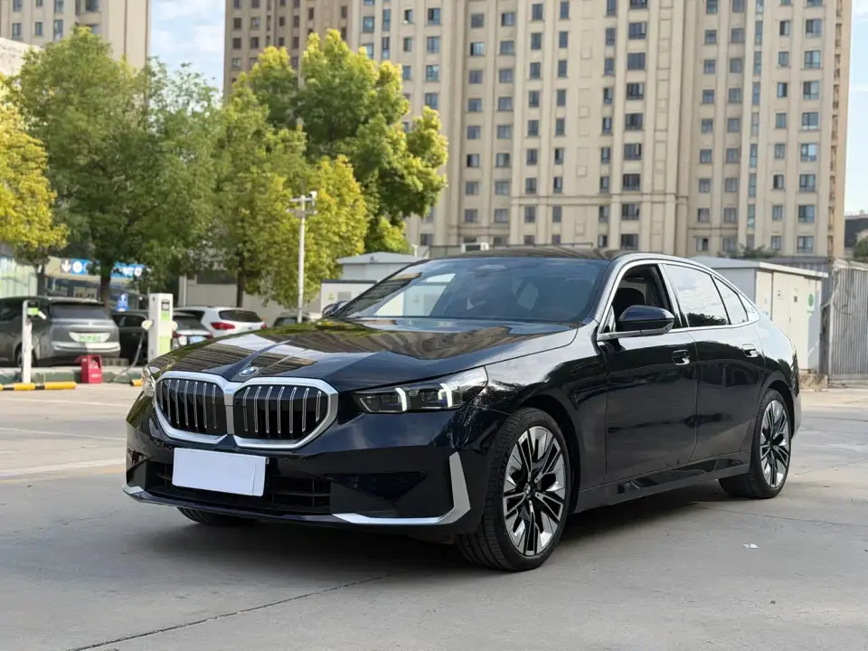 BMW 5 Series 530Li Premium Luxury Package 2024