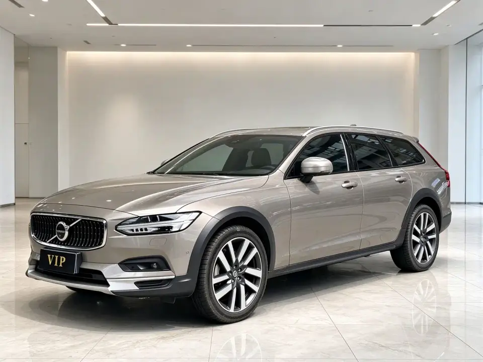 Volvo V90 Model Cross Country B5 AWD Premium Smart Edition 2021