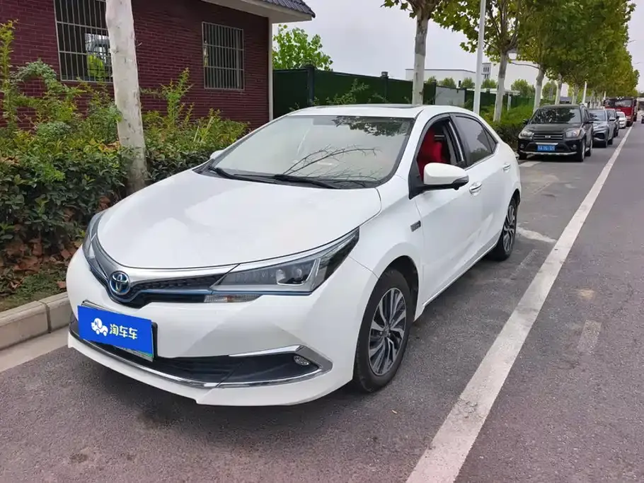 Toyota Corolla Twin Engine E+ 1.8L E-CVT Leading Edition 2020