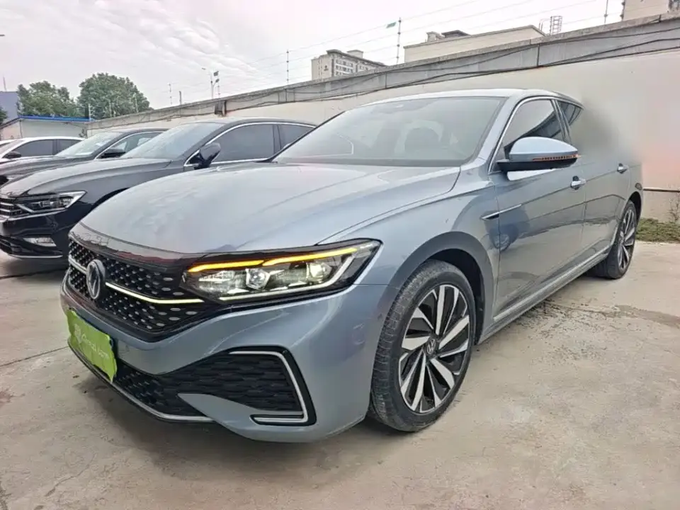 Volkswagen Passat 330TSI Starry Sky Premium Edition 2021