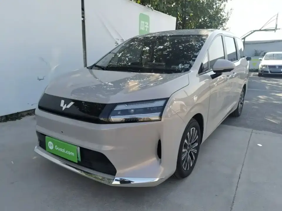 Wuling Motors Xingguang 730 New Energy Model Pure Electric Base Version 2025