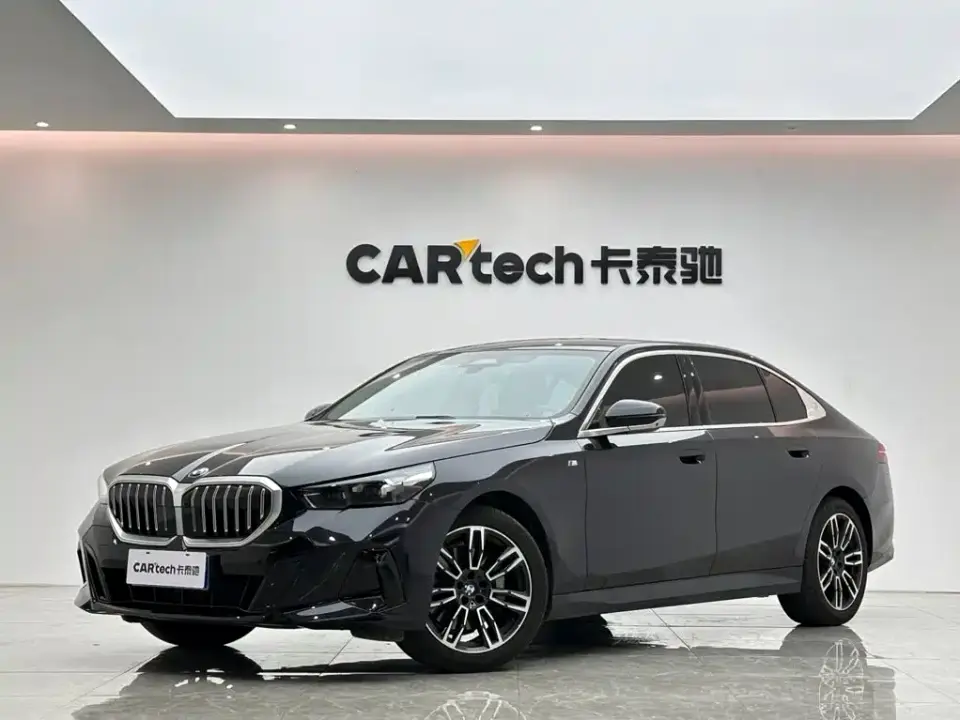 BMW 5 Series 530Li Leading M Sport Package 2025