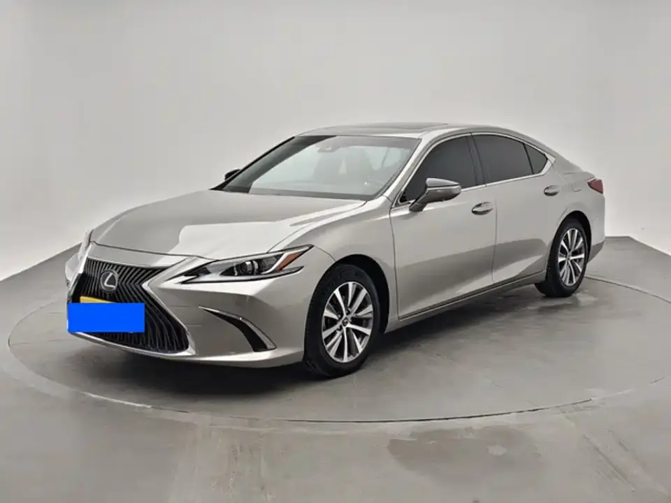 Lexus ES 200 Luxury Edition China VI 2019