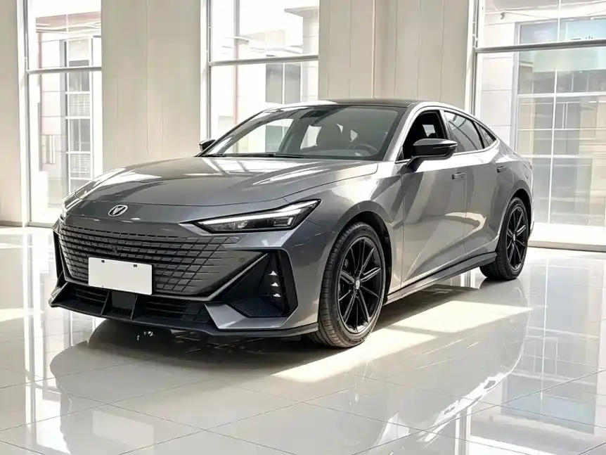 Changan UNI-V 1.5T Premium Model 2022