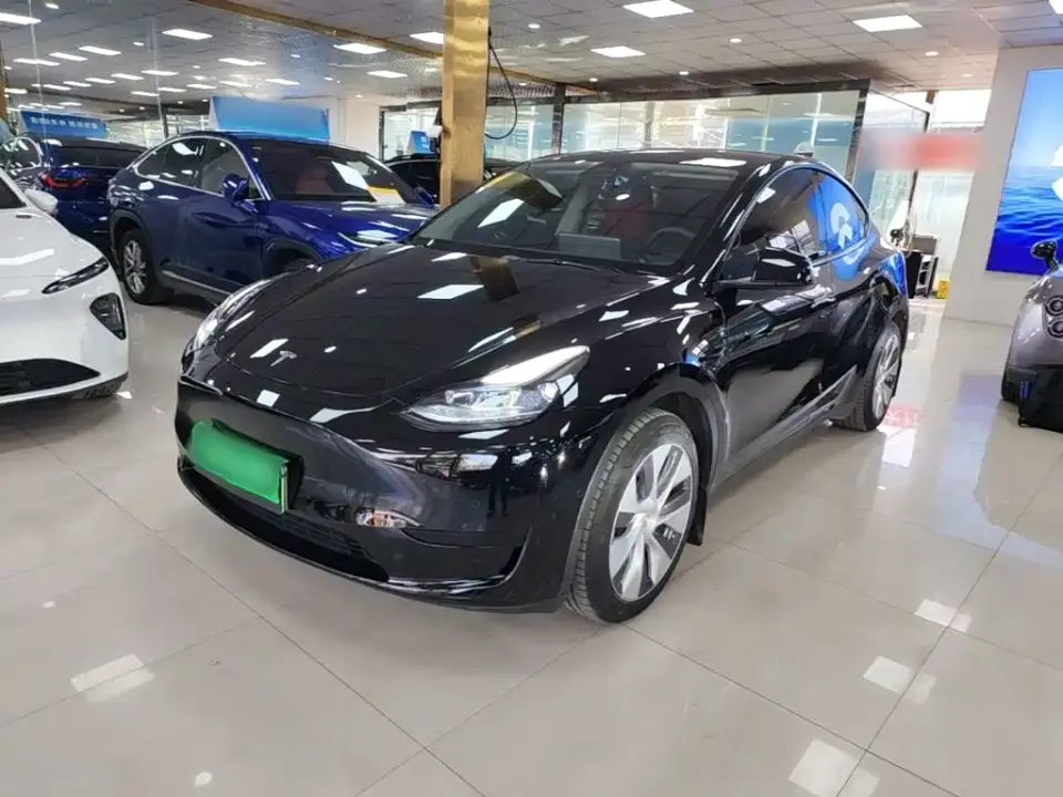 Tesla Model Y Facelift Rear-Wheel Drive Version 2023