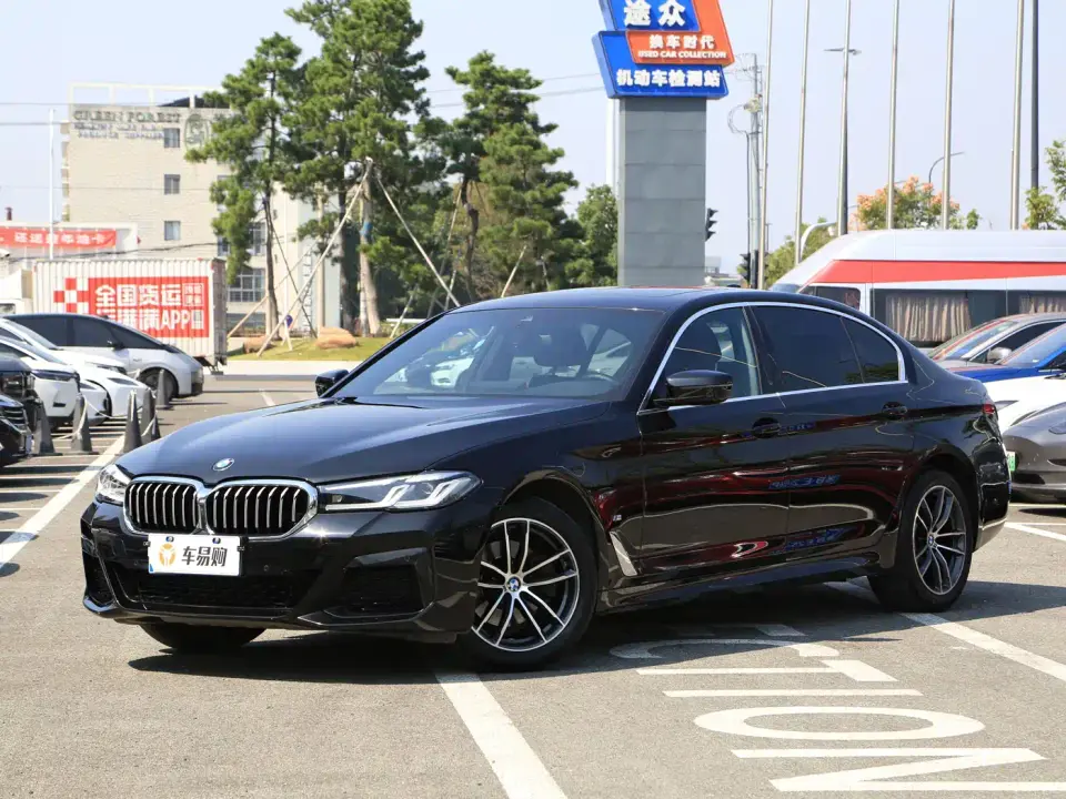 BMW 5 Series 525Li M Sport Package 2021