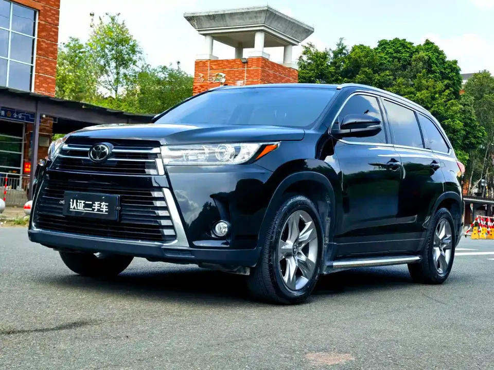 Toyota Highlander 2.0T AWD Premium 7-Seater 2022