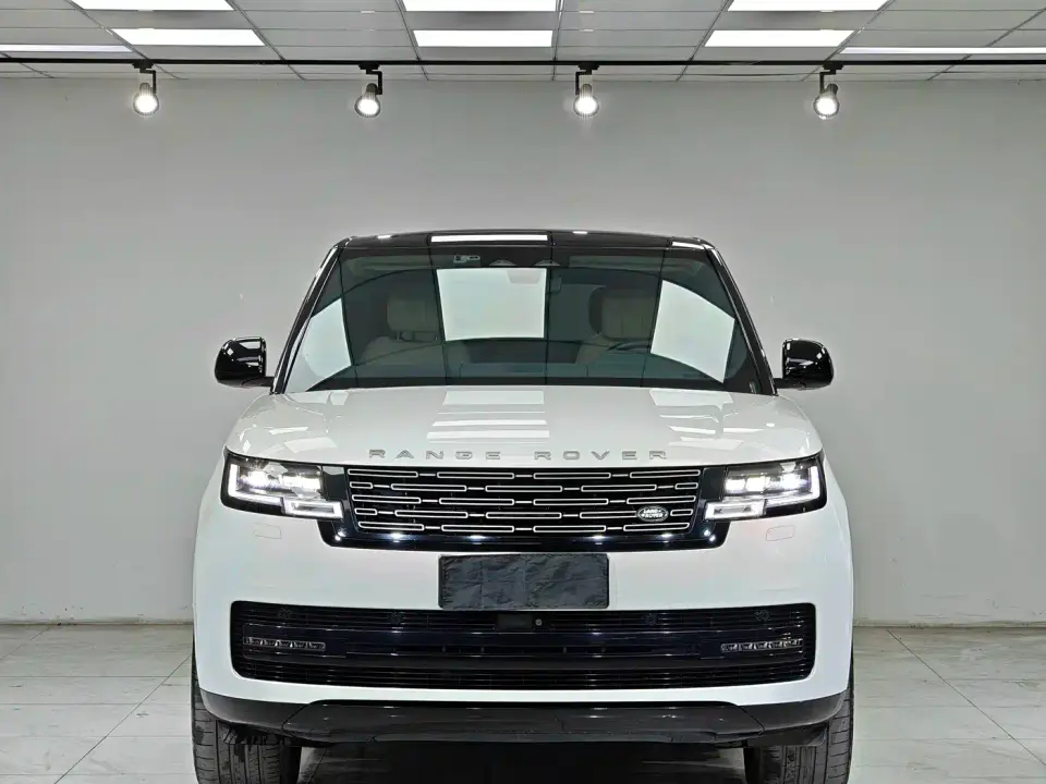Land Rover Range Rover 3.0 L6 360PS Golden Age Edition 2023
