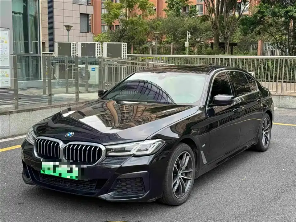 BMW 5 Series New Energy 535Le M Sport Package 2021
