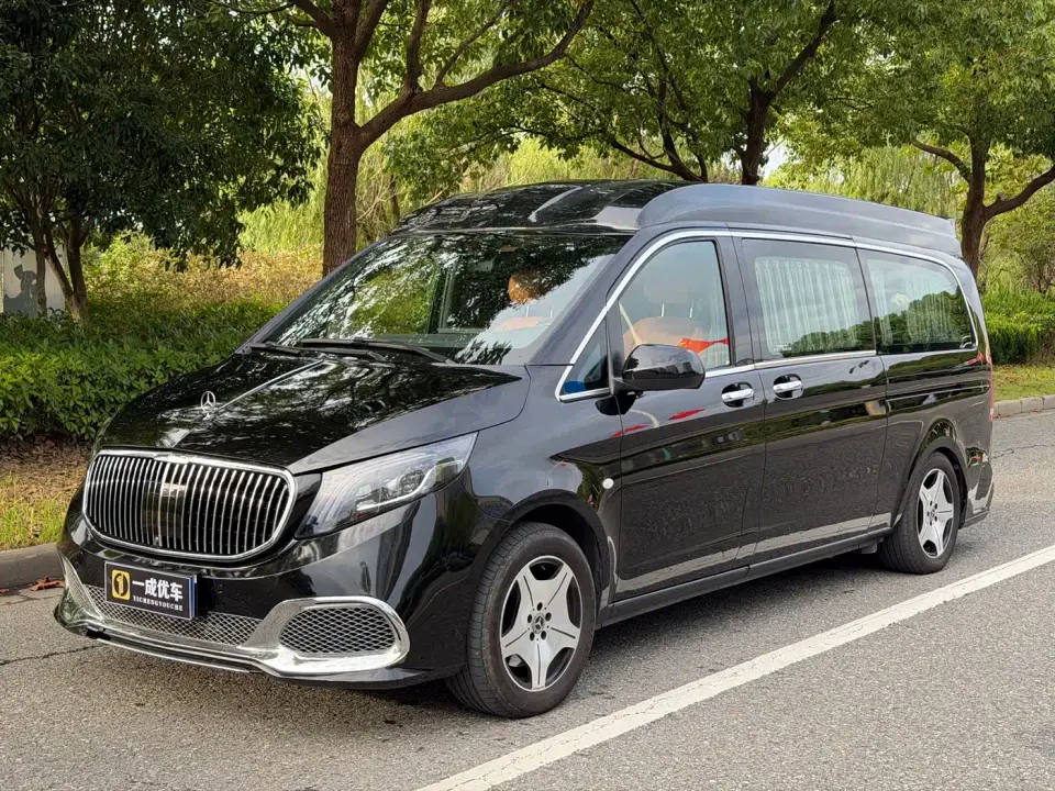 Mercedes-Benz Vito 2.0T Business Edition 7-seater 2023