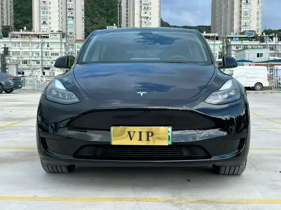 Tesla Model Y Facelift Rear-Wheel Drive Version 2023