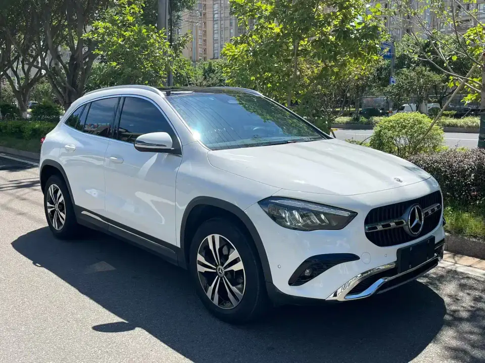 Mercedes-Benz GLA-Class GLA 200 2024