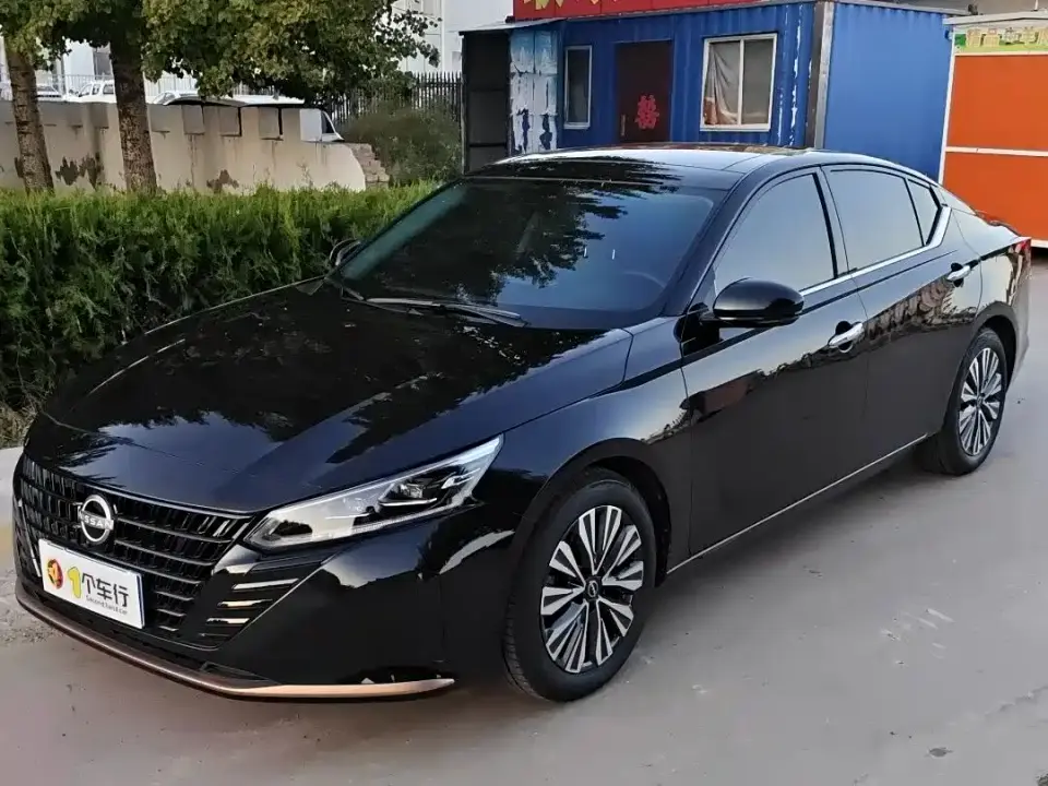 Nissan Teana 2.0L SV Black Gold Edition 2025