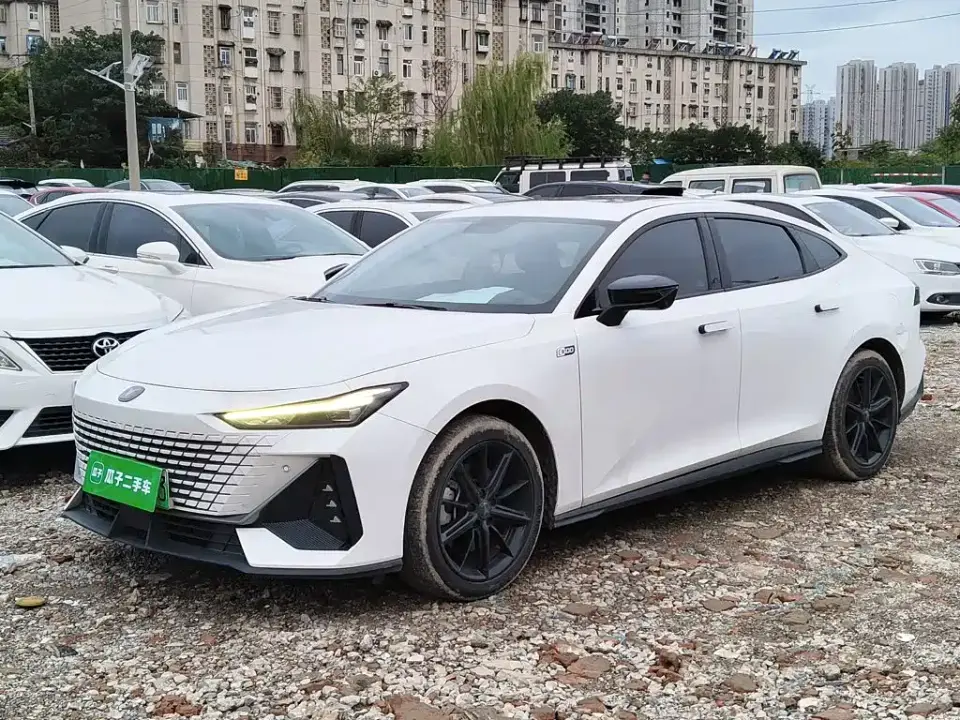 Changan UNI-V iDD Smart Electric iDD 1.5T 113km Smart Fun Type (Rapid Edition) 2023