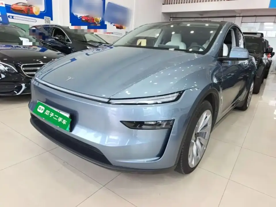 Tesla Model Y Model Long Range All-Wheel Drive Launch Edition 2026