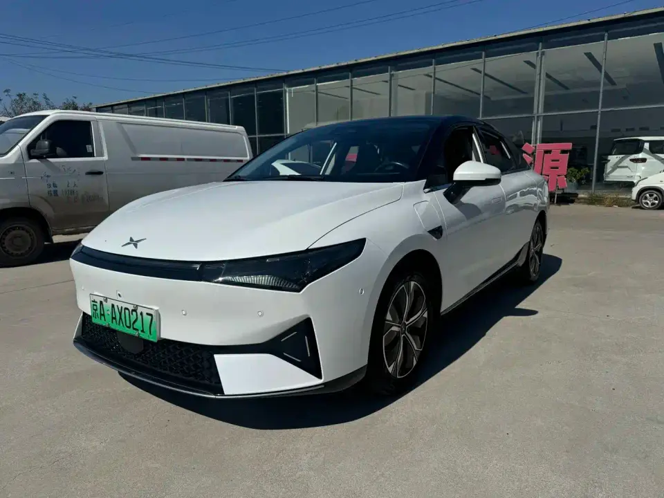 XPeng P5 Model 550P 2022